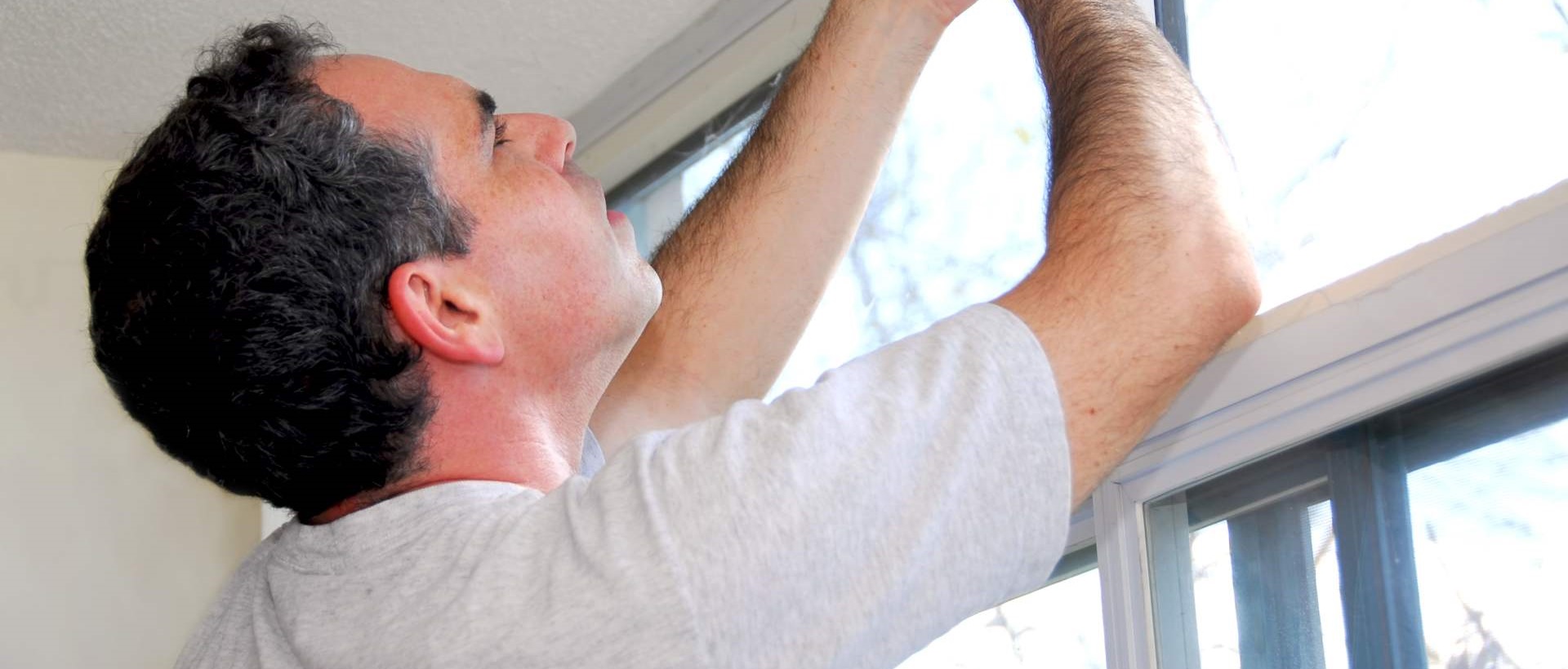 curtain fitters IG10